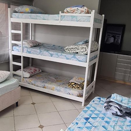 Hostel Oktoberfest Casa Laranja 브루메나우 외부 사진